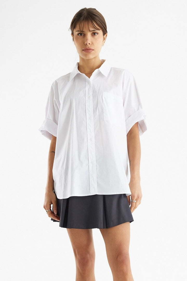 LISA CRISP BUTTON DOWN TOP IN WHITE