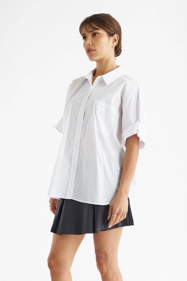 LISA CRISP BUTTON DOWN TOP IN WHITE