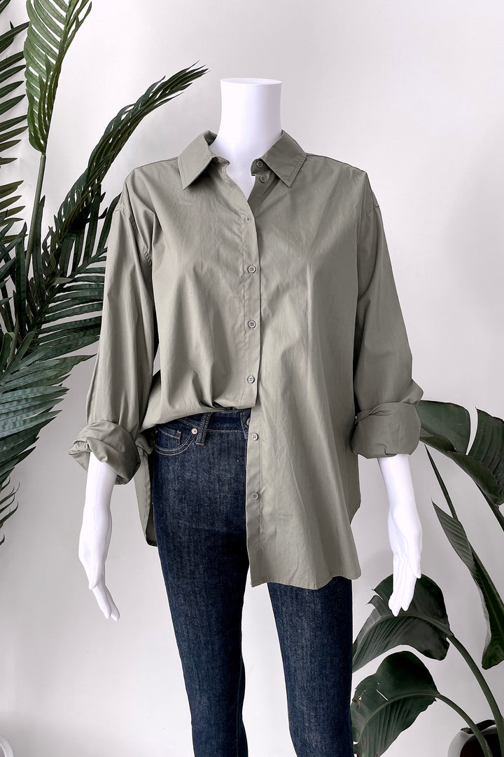 LIV BUTTON DOWN CAREER SHIRT IN OLIVE
